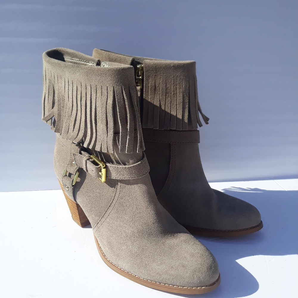 Lauren Ralph Lauren fringe booties. Size 9.5B.